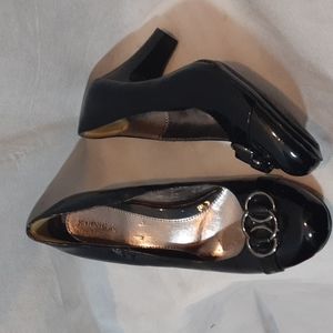 Solesenseability Womens 11M Shoes Kelsey Black Patent Pump Heels Classic Office